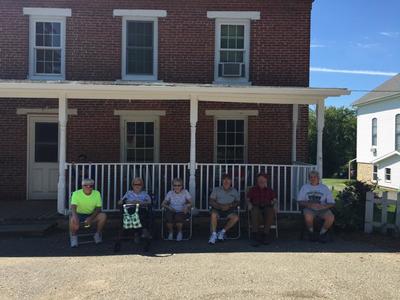 Watching the Fayette Parade